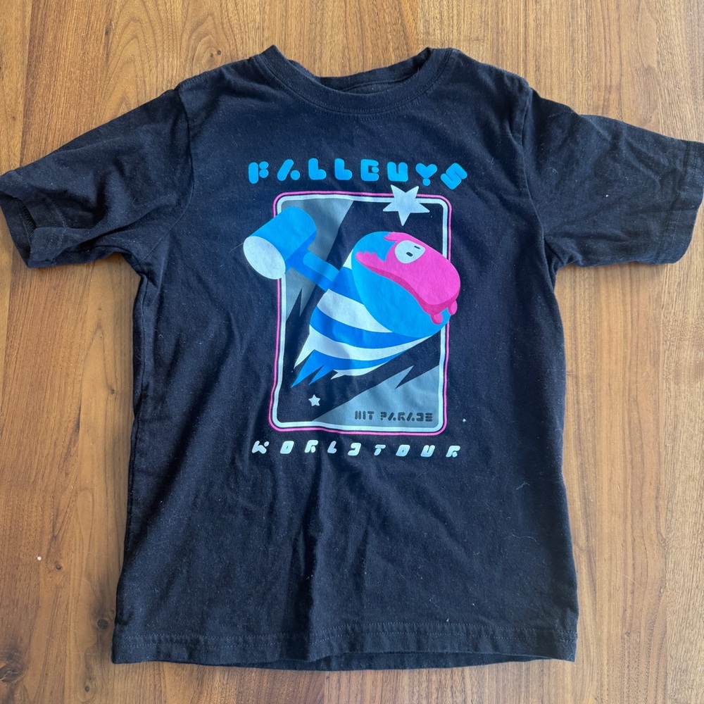 Fall Guys Video Game Boys Size S Black T-shirt